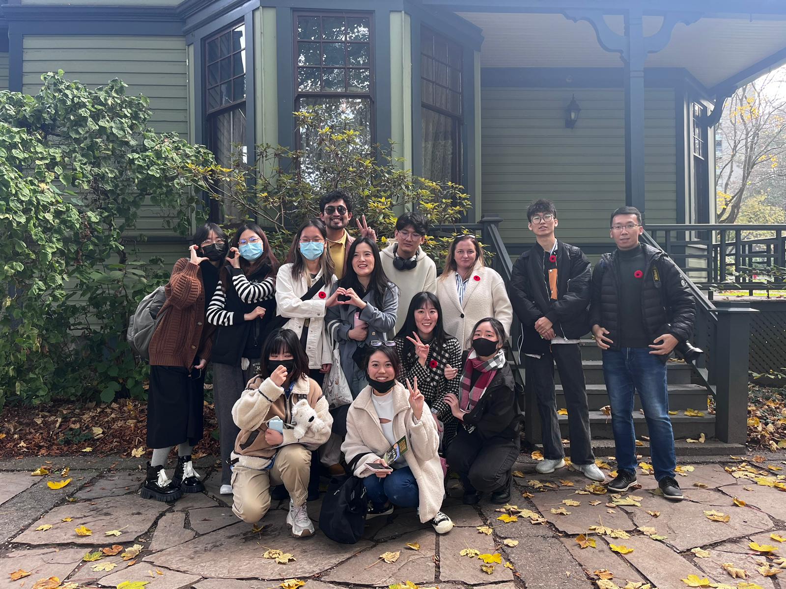 Pre-MDM students in front of Roedde House